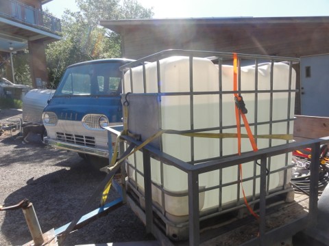 275 gallon IBC water tank