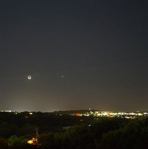 moon over westlake heb