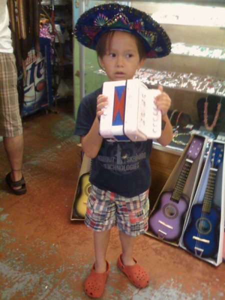 little jose of the valley plays for the sheeps