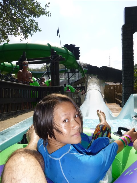 uphill water park ride schlitterbahn