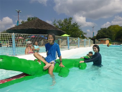 schlitterbahn lazy river kids crystal river new braunfels