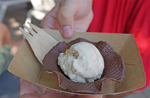 peanut butter and pretzel ice cream social trace w hotel 