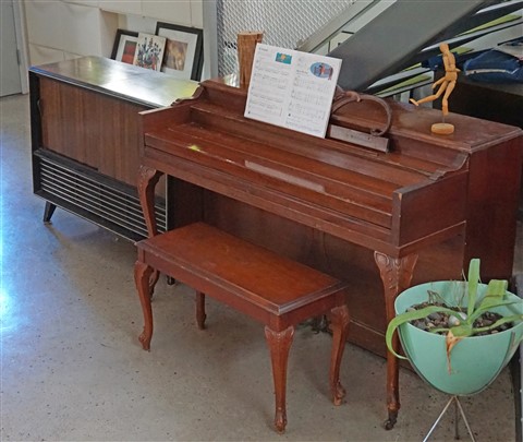 1954 bremen piano