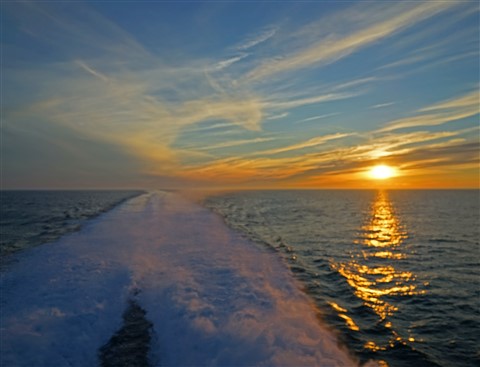 sunset from the cat ferry portland to yarmouth