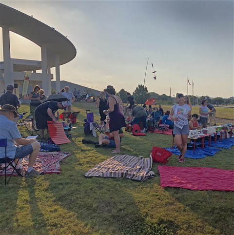 darla extreme picnic long center symphony in the park