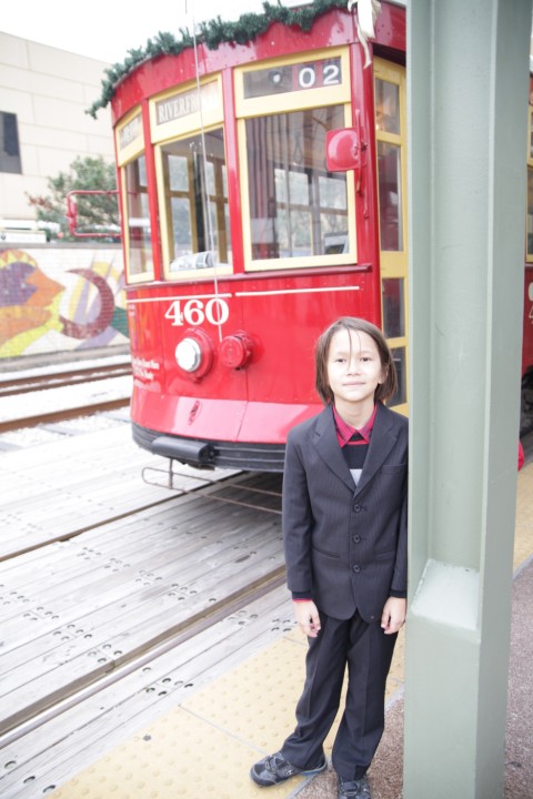 new orleans streetcar riverwalk