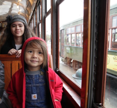 st charles streetcar new orleans garden district