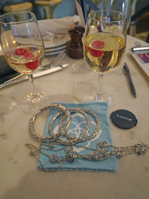 kendra scott austin lumix m43 searsucker 