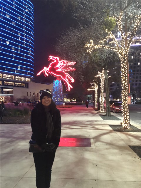 downtown dallas christmas lights 2018