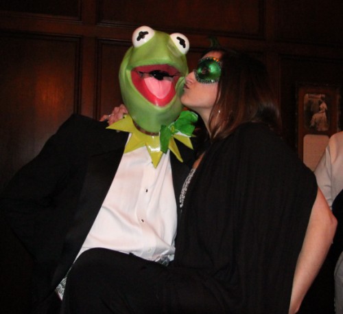kermit kiss kermit kiss