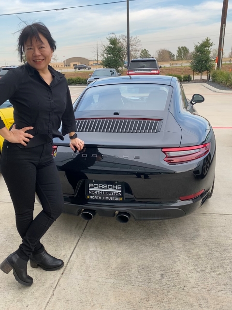 black porsche 