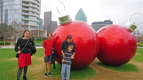 klyde warren park christmas dallas
