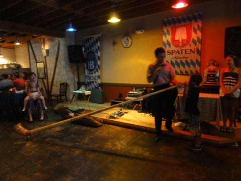 alphorn competition in new braunfels german restaurant alphorn competition in new braunfels german restaurant
