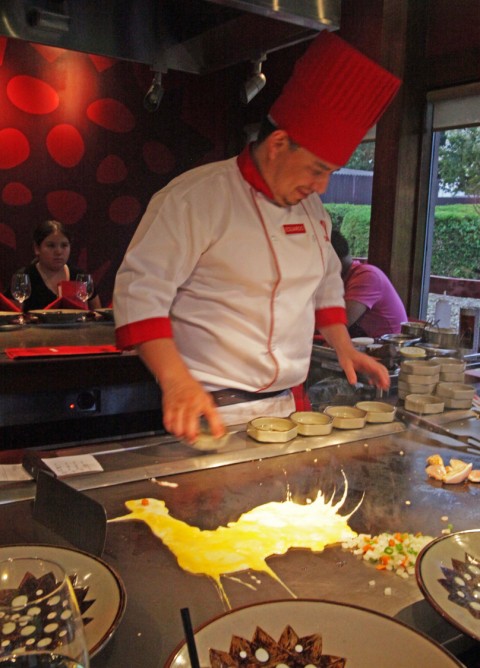 teppanyaki scrambled egg chicken benihana dallas eduardo