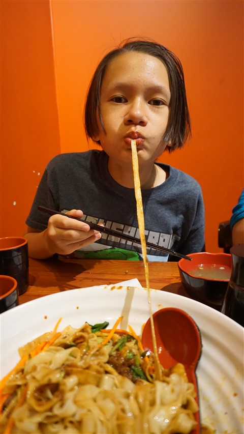 chinatown montreal noodles 