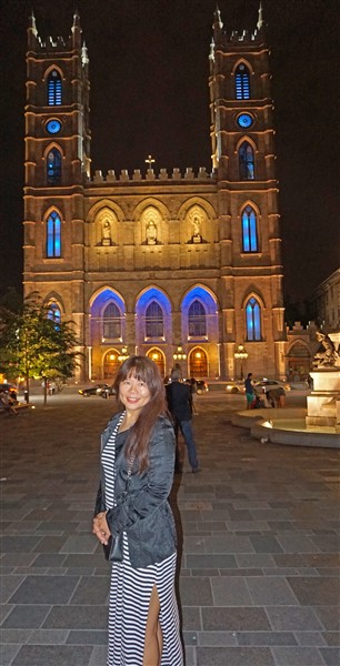 basilica notre dame at night montreal