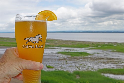 cheval bland ile d'orleans quebec bistro de la plage