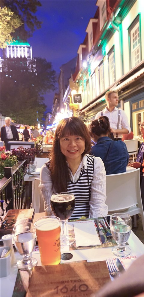quebec sidewalk cafe dinner 1640