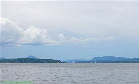 lake memphremagog quebec