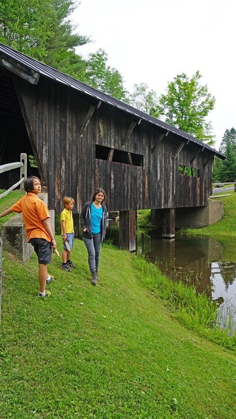 waterbury vermont covered bridge