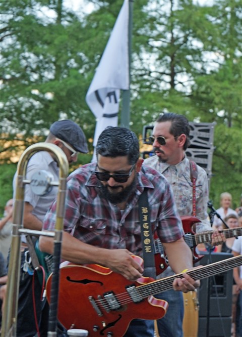 brownout big toe austin muts