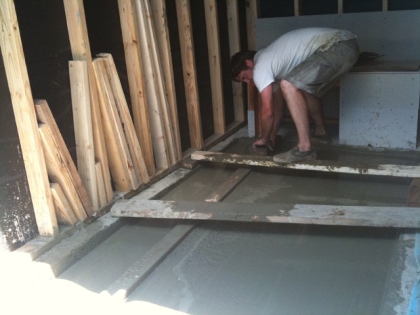 concrete screet concrete screet