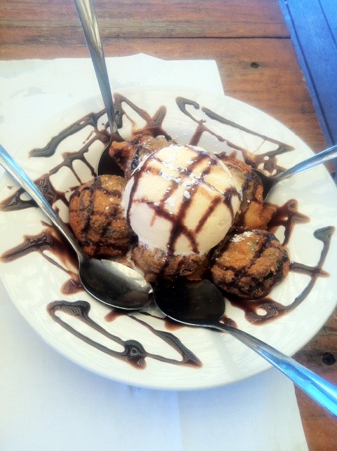 pluckers austin fried oreo