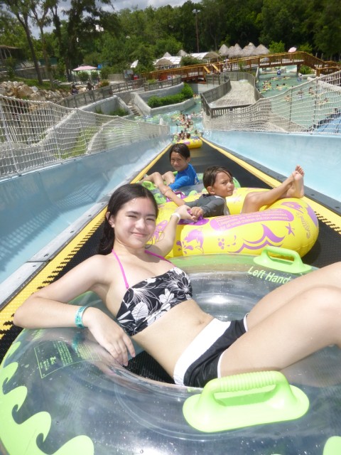 human water tube conveyor belt convader schlitterbahn