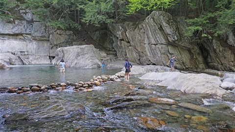 warren falls vermont