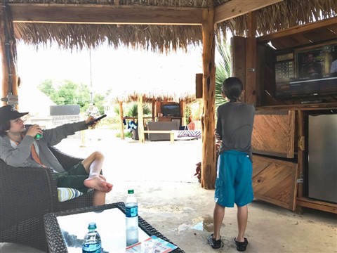 schlitterbahn premium cabana tv