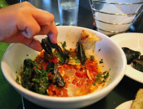 how to eat mussels at asti austin how to eat mussels at asti austin