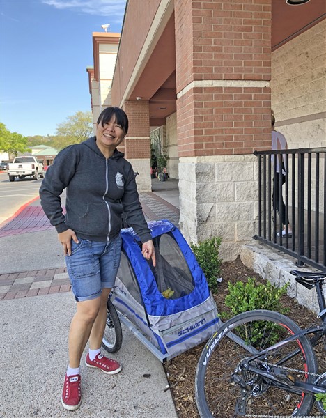 sidewalk to HEB Westlake west lake hills tx 78746