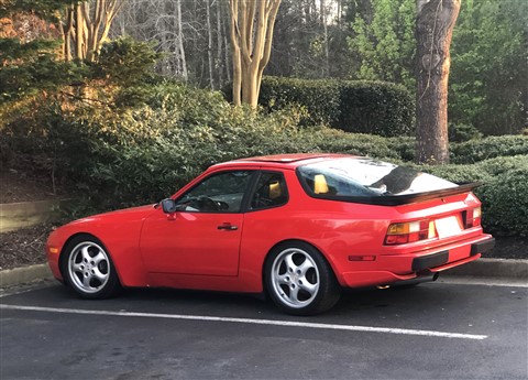 guards red porsche 951 944t