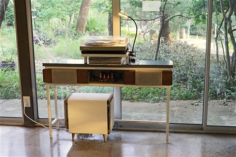 tube amplifier turntable austin vintage modern 