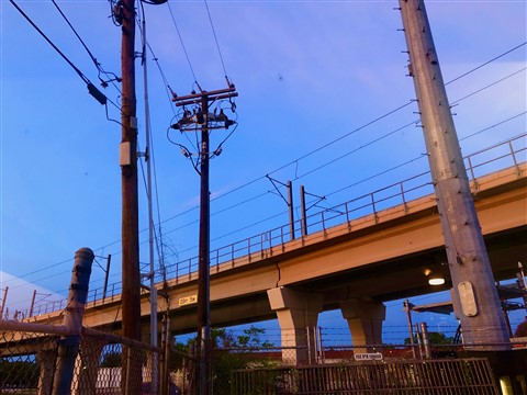 sunset on the overpass near celestial beerworks dallas tx