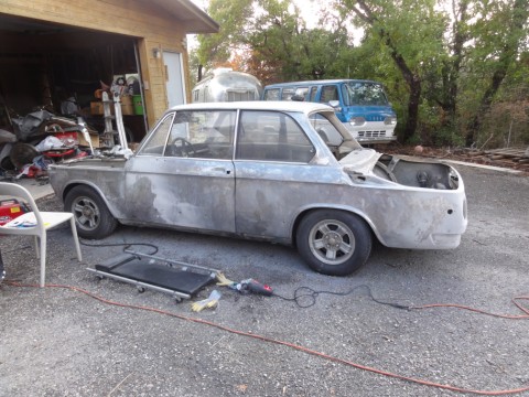 bare metal paint job vintage bmw 2002 1972 bare metal paint job vintage bmw 2002 1972