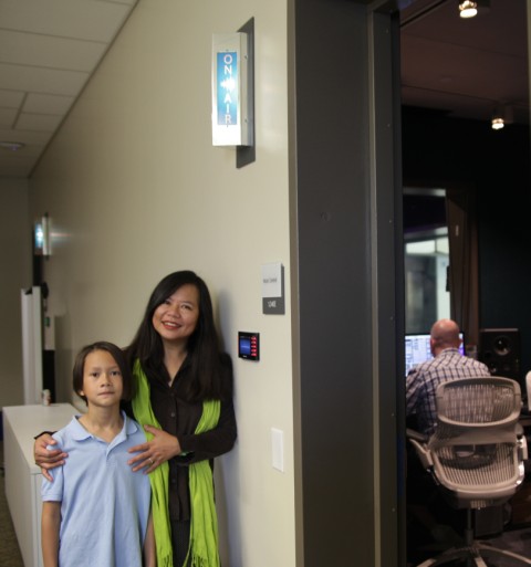 "ON AIR" KUt studio live performance