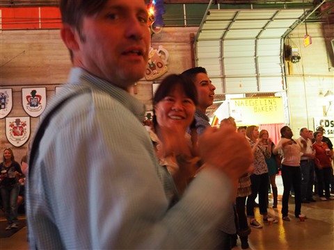 chicken dance wurst fest new braunfels