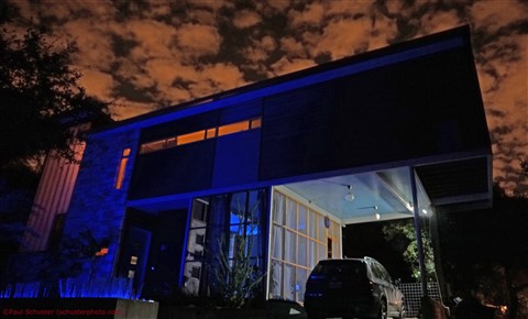 austin modhouse at night 78746