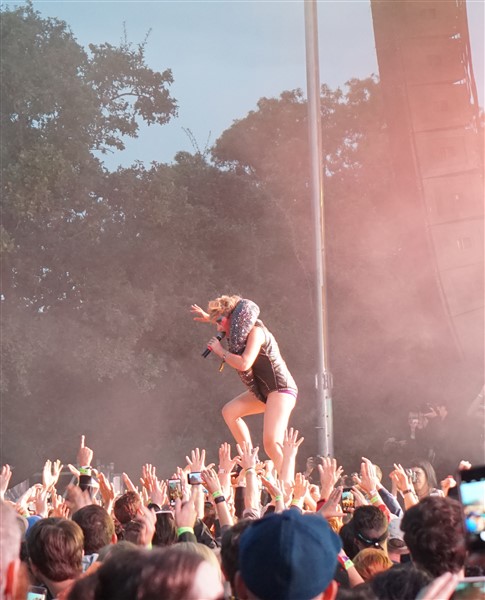 peaches fun fun fun fest austin