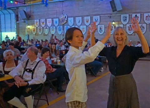 german dance at wurstfest