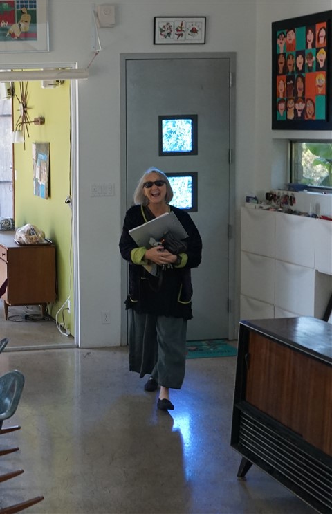 thanksgiving surprise soldier comes home