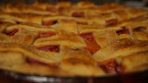 strawberry rhubarb pie home made