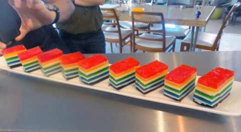 edible rainbow chunks! edible rainbow chunks!