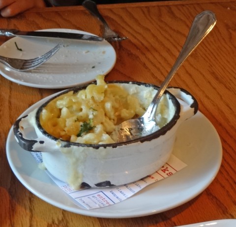 gourmet mac and cheese at parkside austin