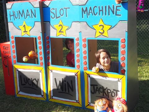 human slot machine eanes 