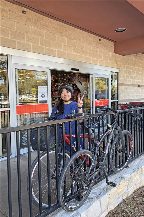 heb needs a bike rack westlake tx