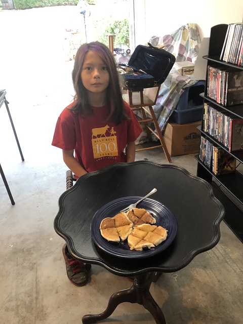 blueberry pancake eating making machine
