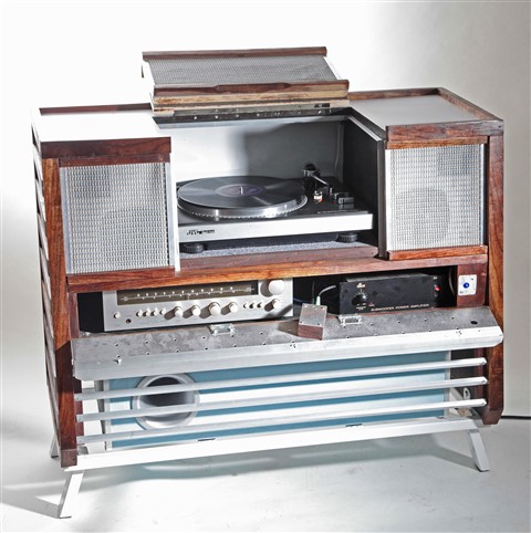 turntable console 