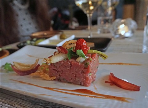 Perlog's European Kitchen and Bar Steak tartare